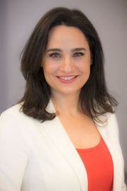 Dr. med. Yael Adler - Photo 3