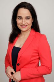 Dr. med. Yael Adler - Photo 8